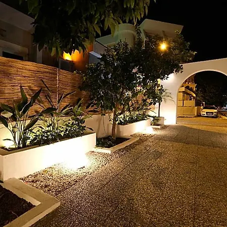 Nephos فندق سيدي